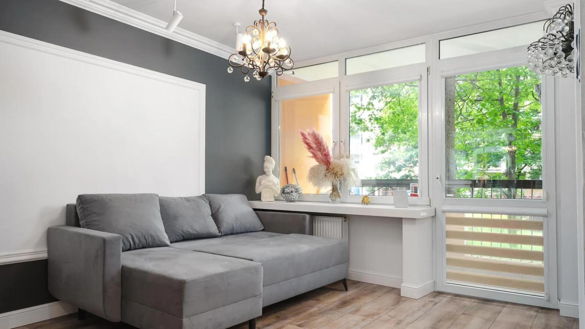 Central Warsaw Apartment - Great Location - Cozy One Bedroom Apartment In Warsaw - Solidarnosci 64